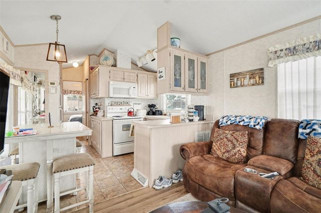 9000 US HIGHWAY 192 529, Clermont, FL 34714