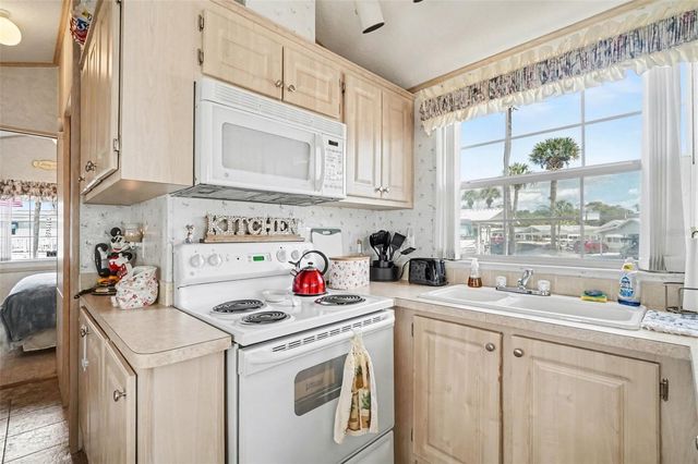 9000 US HIGHWAY 192 529, Clermont, FL 34714