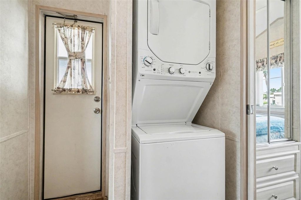 Image 18 of property listing at 9000 US HIGHWAY 192 529, Clermont, FL 34714