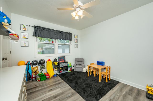 112 12th Street SE, Altoona, IA 50009