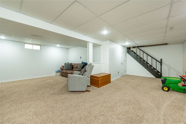 112 12th Street SE, Altoona, IA 50009