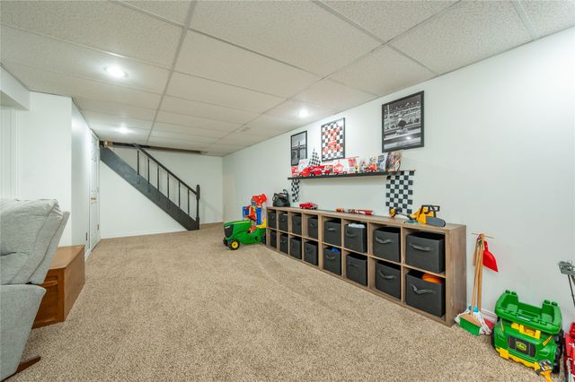 112 12th Street SE, Altoona, IA 50009