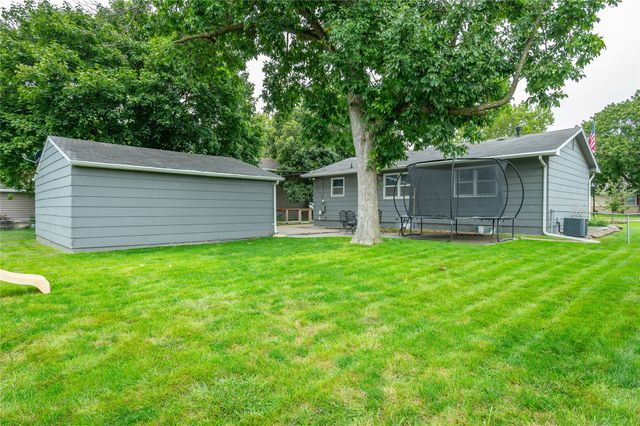 112 12th Street SE, Altoona, IA 50009