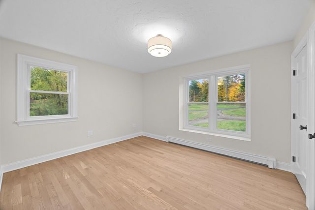 50 Mccracken Rd, Millbury, MA 01527