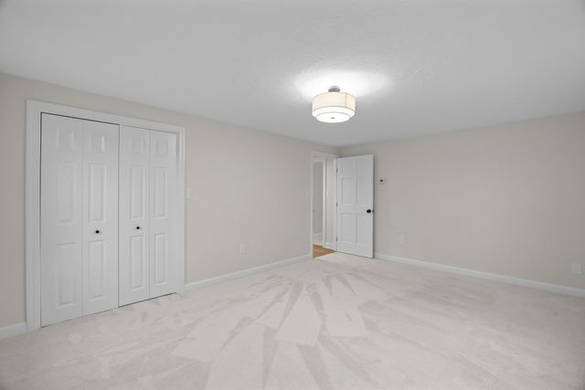 50 Mccracken Rd, Millbury, MA 01527