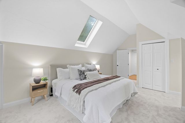 50 Mccracken Rd, Millbury, MA 01527