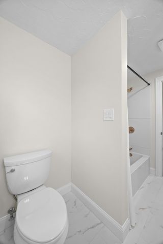50 Mccracken Rd, Millbury, MA 01527