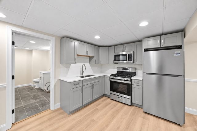 50 Mccracken Rd, Millbury, MA 01527