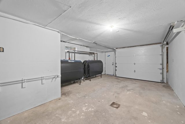 50 Mccracken Rd, Millbury, MA 01527