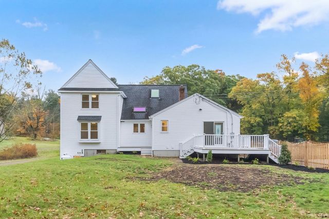 50 Mccracken Rd, Millbury, MA 01527