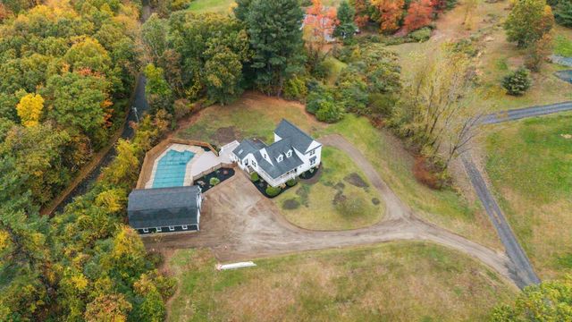 50 Mccracken Rd, Millbury, MA 01527