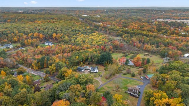 50 Mccracken Rd, Millbury, MA 01527