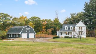 50 Mccracken Rd, Millbury, MA 01527