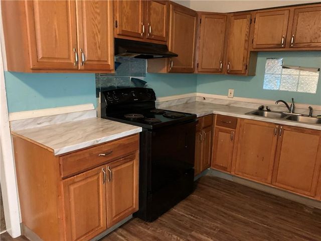 6906 E 114th Terrace, Kansas City, MO 64134