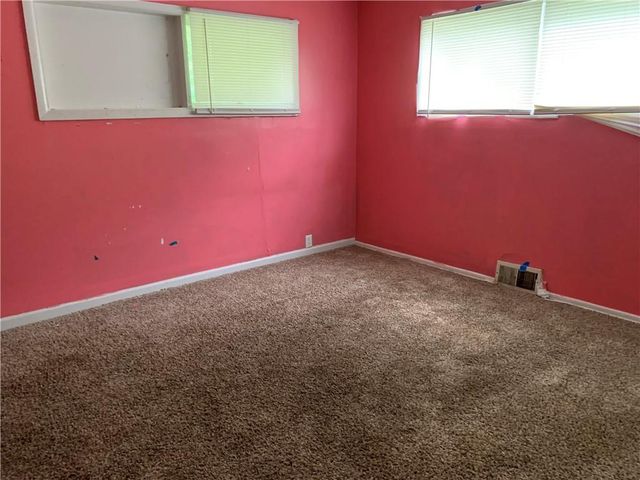 6906 E 114th Terrace, Kansas City, MO 64134