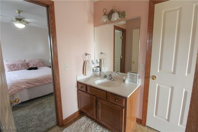 7245 Jimmie Street SW, Massillon, OH 44646