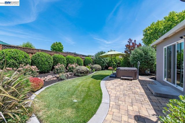 684 Emerald St, Livermore, CA 94550