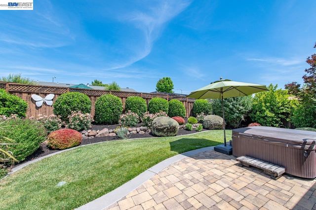 684 Emerald St, Livermore, CA 94550