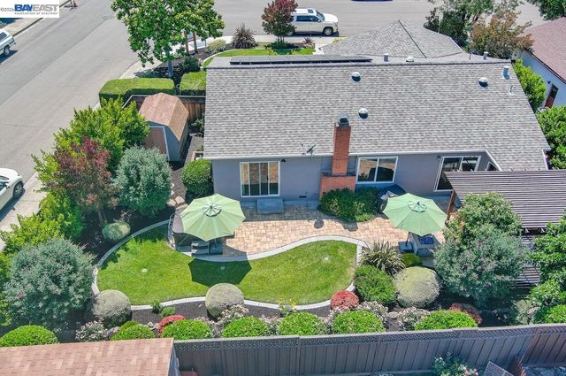 684 Emerald St, Livermore, CA 94550