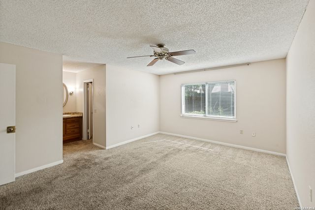 16006 EAGLEWAY ST, San Antonio, TX 78247