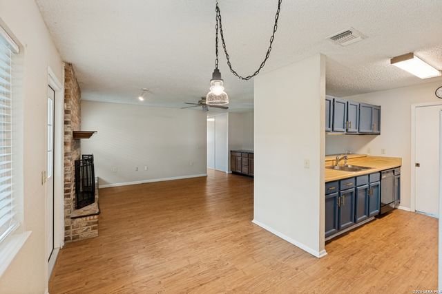 16006 EAGLEWAY ST, San Antonio, TX 78247