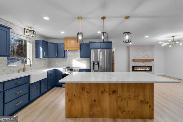 50 Thrasher Drive, Blue Ridge, GA 30513