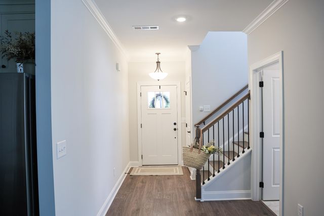 6512 Ripple Ridge CT, Columbia, TN 38401