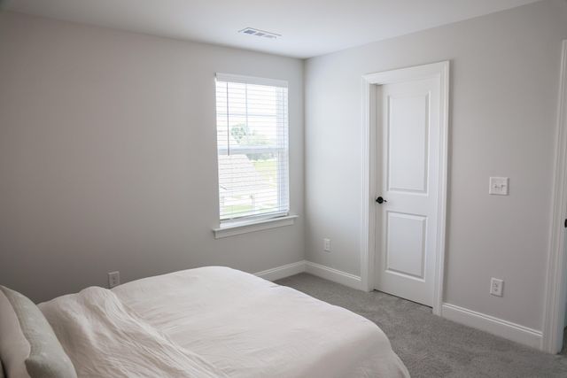 6512 Ripple Ridge CT, Columbia, TN 38401