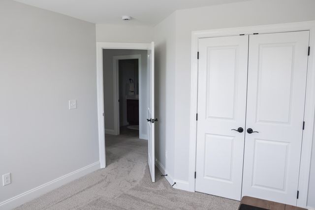 6512 Ripple Ridge CT, Columbia, TN 38401