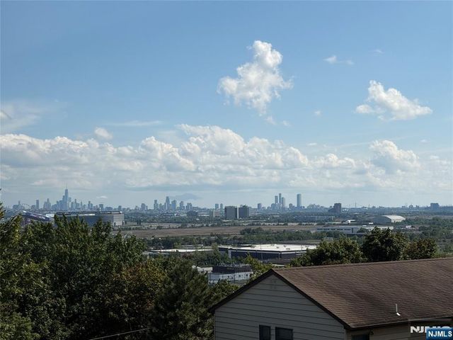 407 Berry Avenue, Carlstadt, NJ 07072