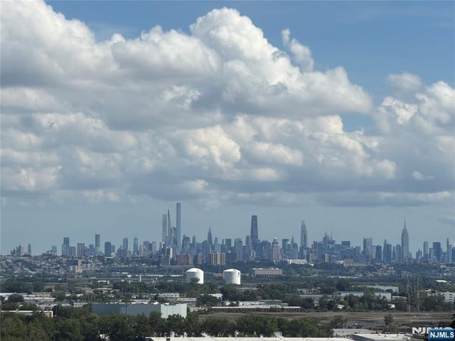 407 Berry Avenue, Carlstadt, NJ 07072