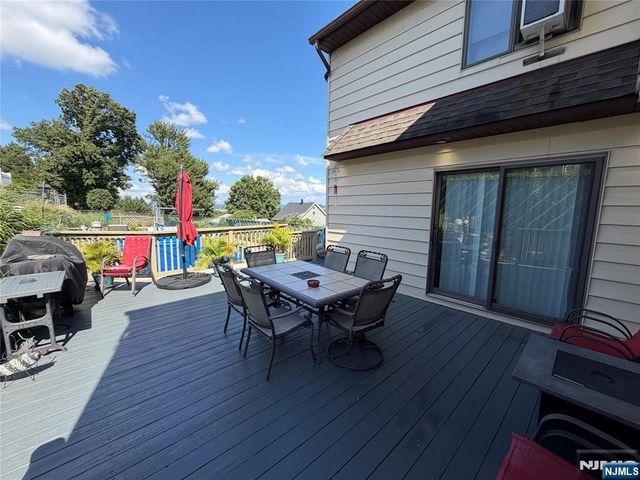 407 Berry Avenue, Carlstadt, NJ 07072