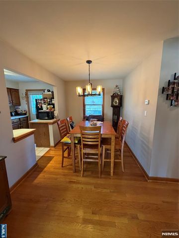 407 Berry Avenue, Carlstadt, NJ 07072