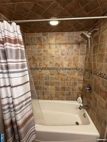 407 Berry Avenue, Carlstadt, NJ 07072
