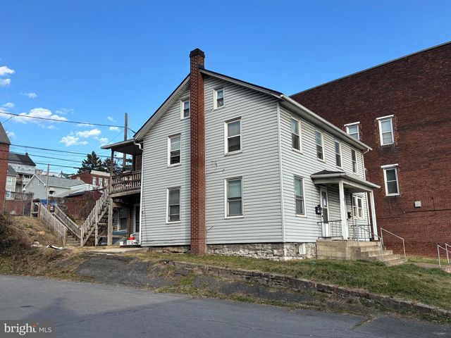 15 S FRONT ST, Steelton, PA 17113