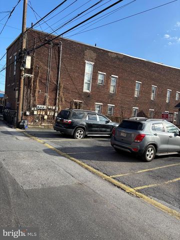 15 S FRONT ST, Steelton, PA 17113