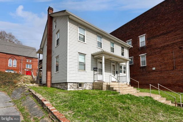 15 S FRONT ST, Steelton, PA 17113