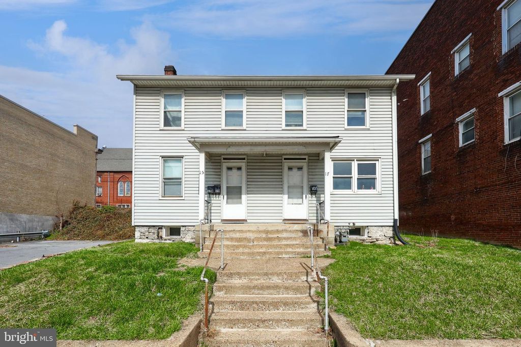 15 S FRONT ST, Steelton, PA 17113