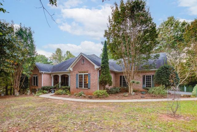 1170 Calhoun Road, Dahlonega, GA 30533