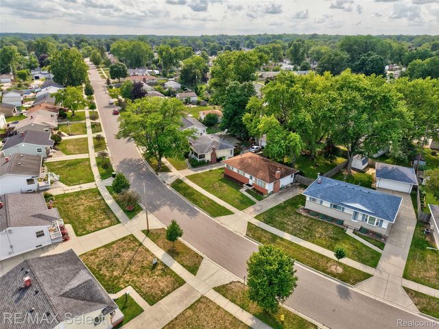 5184 Worchester Drive, Swartz Creek, MI 48473
