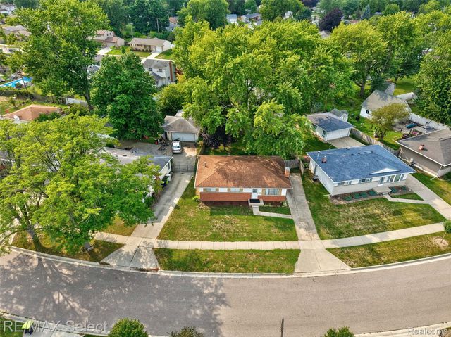 5184 Worchester Drive, Swartz Creek, MI 48473