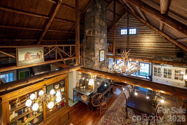 15 Chestnut Street, Tryon, NC 28782