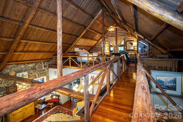 15 Chestnut Street, Tryon, NC 28782