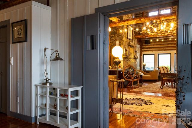 15 Chestnut Street, Tryon, NC 28782