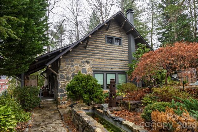15 Chestnut Street, Tryon, NC 28782