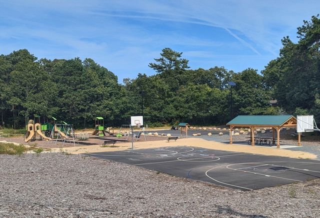 38 Leisure Lane, Wareham, MA 02538