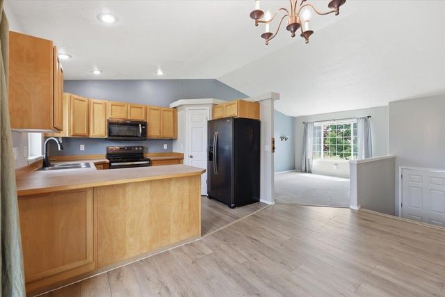 7724 S Blackberry St, Cheney, WA 99004