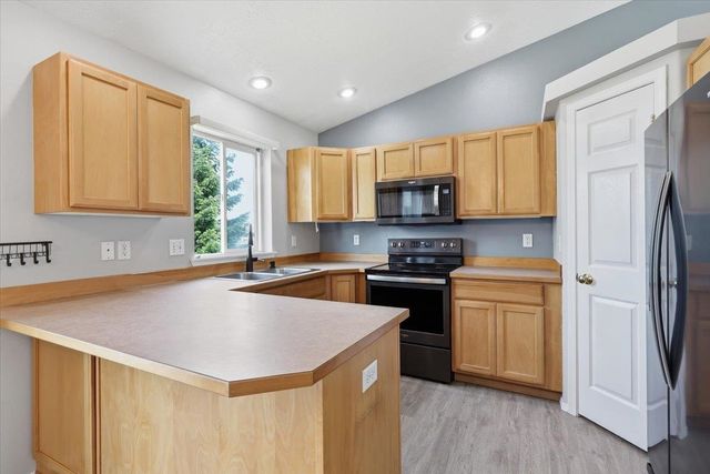 7724 S Blackberry St, Cheney, WA 99004