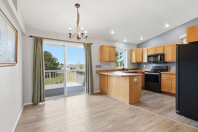 7724 S Blackberry St, Cheney, WA 99004