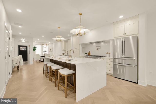 1706 BAY ST SE, Washington, DC 20003